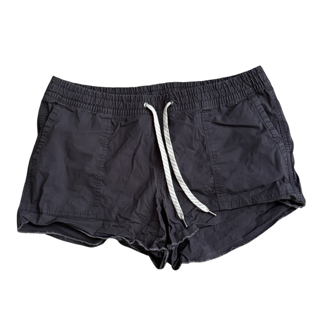 Vuori Woman's Gray Athletic Short Shorts Woman's Size Large (10-12) READ